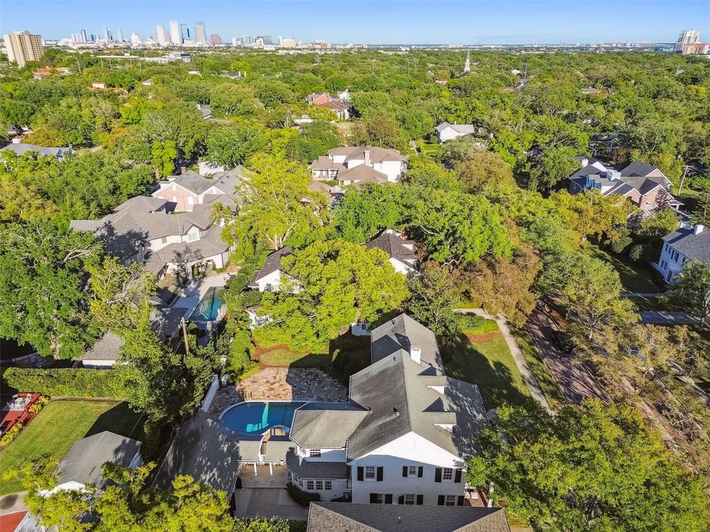 3313 W Mullen Avenue Tampa FL 33609
