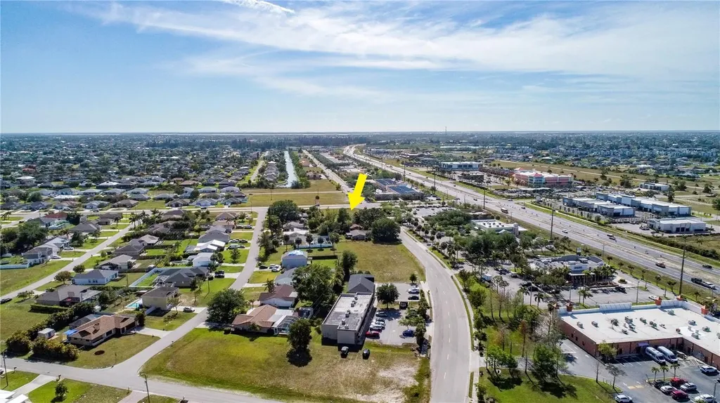 758 SW 4th Street Cape Coral FL 33991
