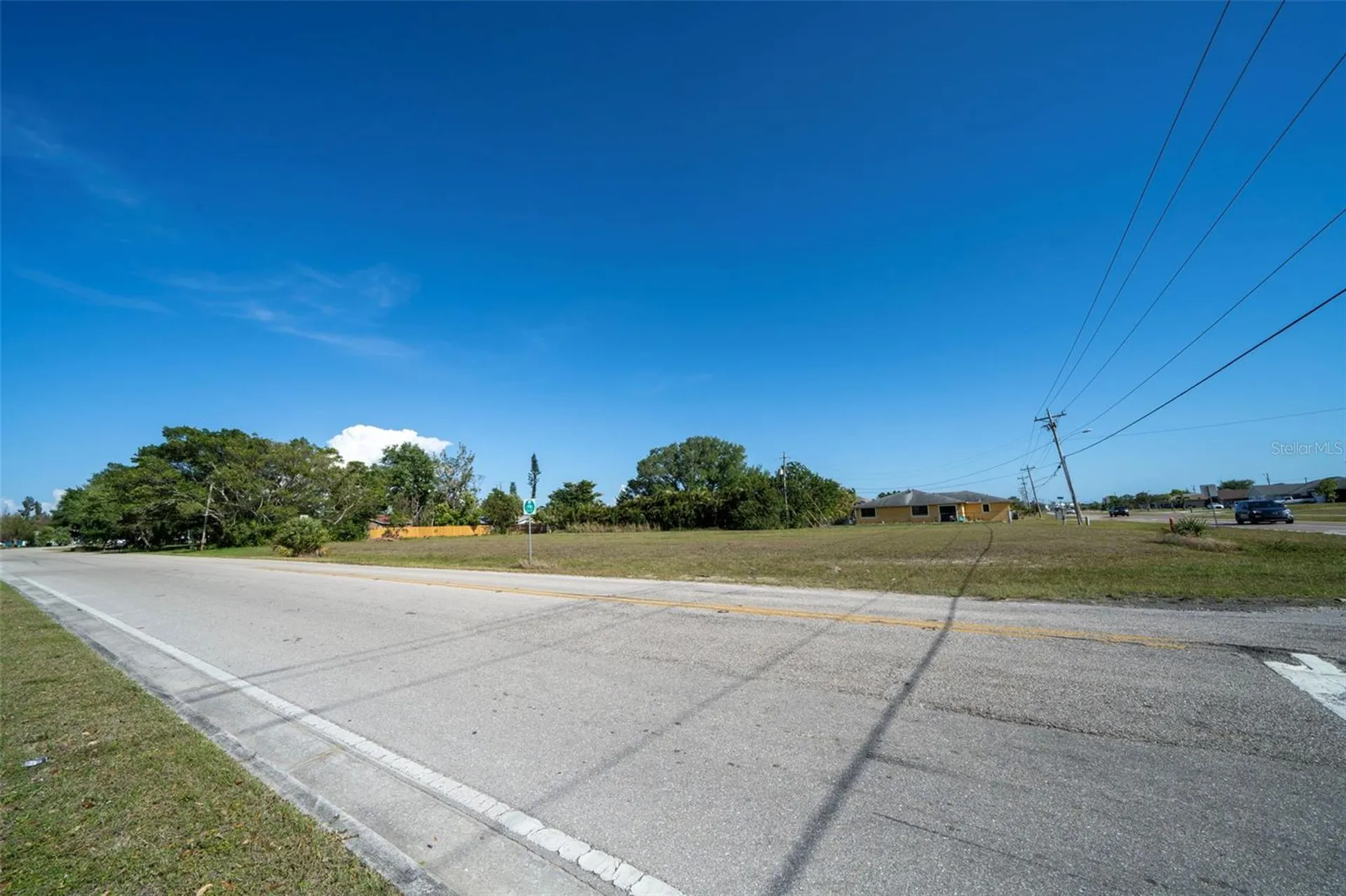 758 SW 4th Street Cape Coral FL 33991