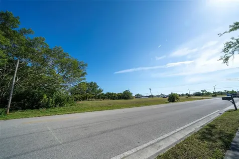 758 SW 4th Street Cape Coral FL 33991