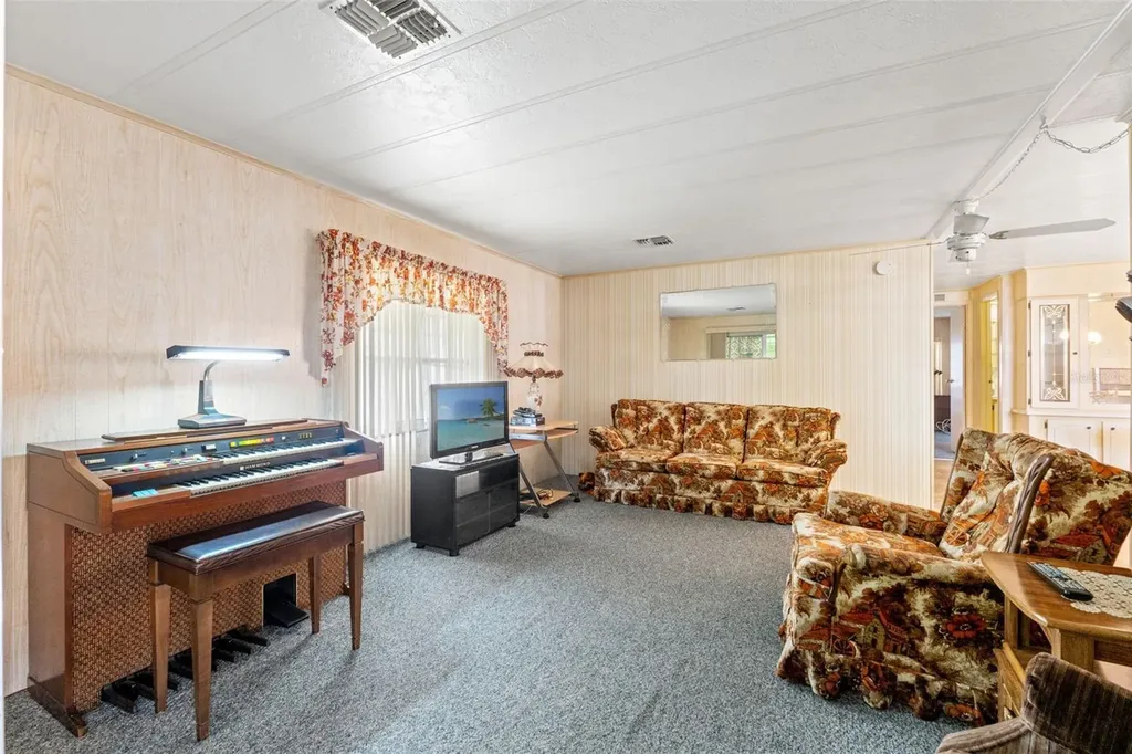 2127 Kahala Drive Holiday FL 34691