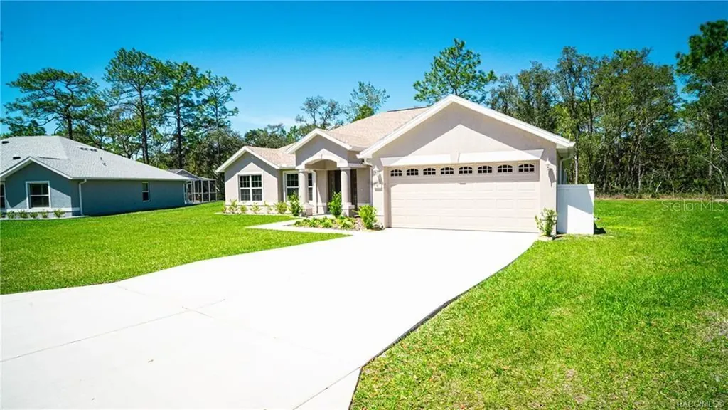 16 Cyclamen Court W Homosassa FL 34446