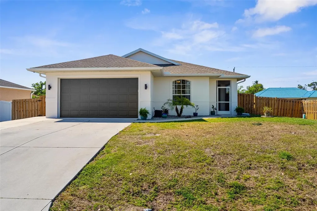 11085 Sunnydale Avenue Englewood FL 34224
