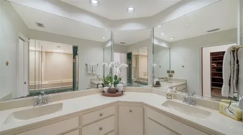 3455 Flamingo Avenue Sarasota FL 34242