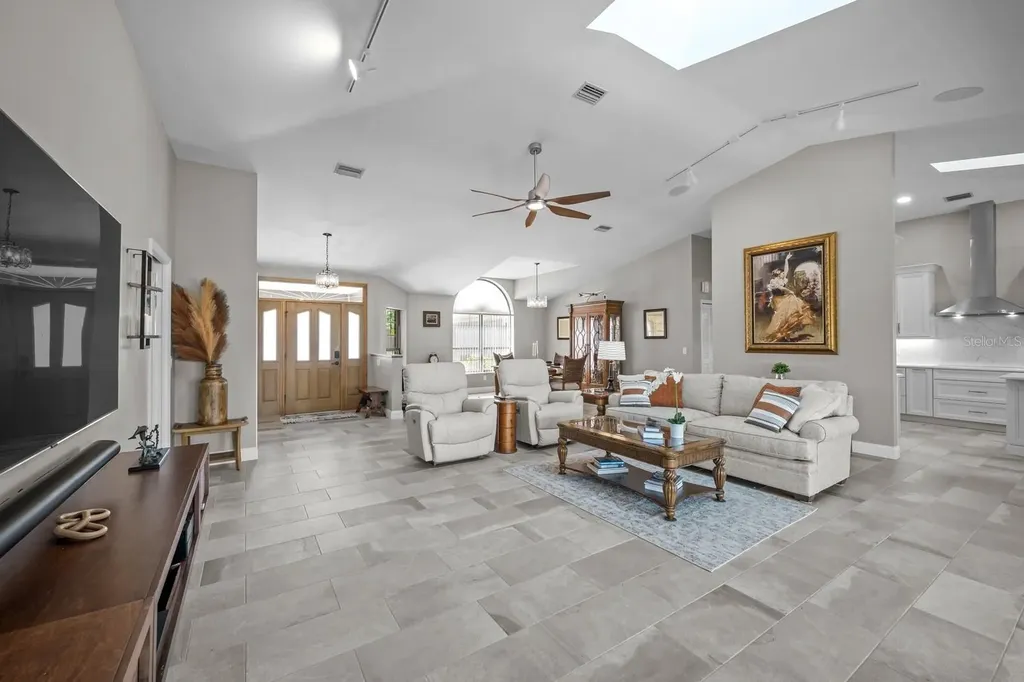 53 Cottonwood Court Palm Coast FL 32137