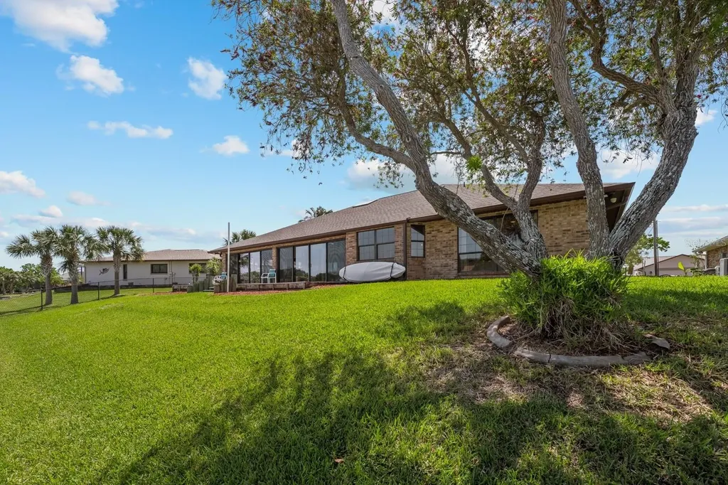 53 Cottonwood Court Palm Coast FL 32137