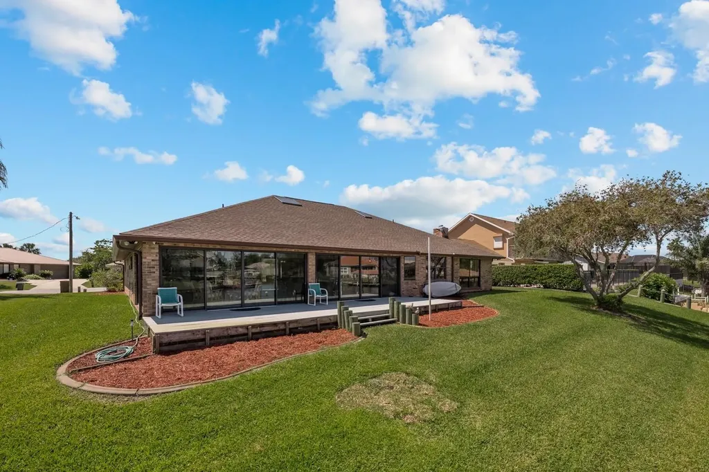 53 Cottonwood Court Palm Coast FL 32137