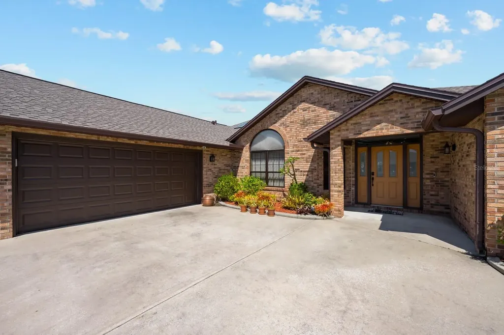 53 Cottonwood Court Palm Coast FL 32137