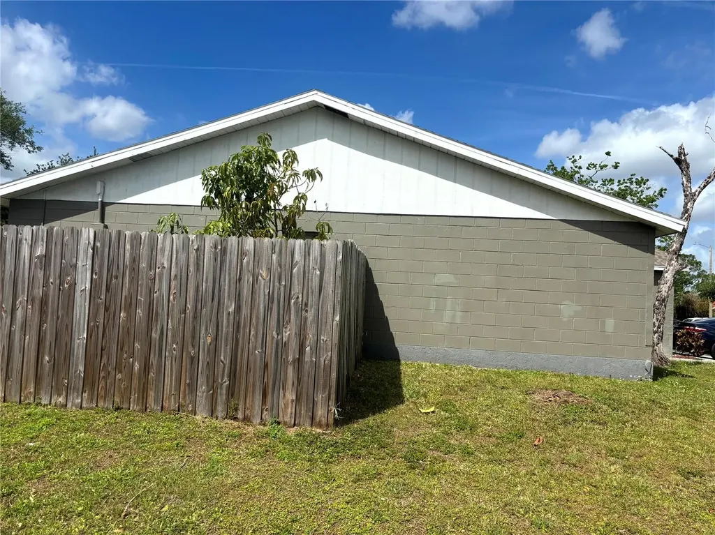 1312 Foxboro Drive Brandon FL 33511
