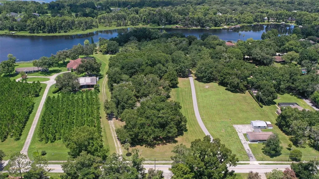 18302 Hanna Road Lutz FL 33549