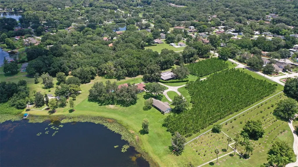 18302 Hanna Road Lutz FL 33549