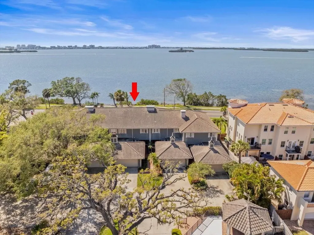 2087 Edgewater Drive Clearwater FL 33755