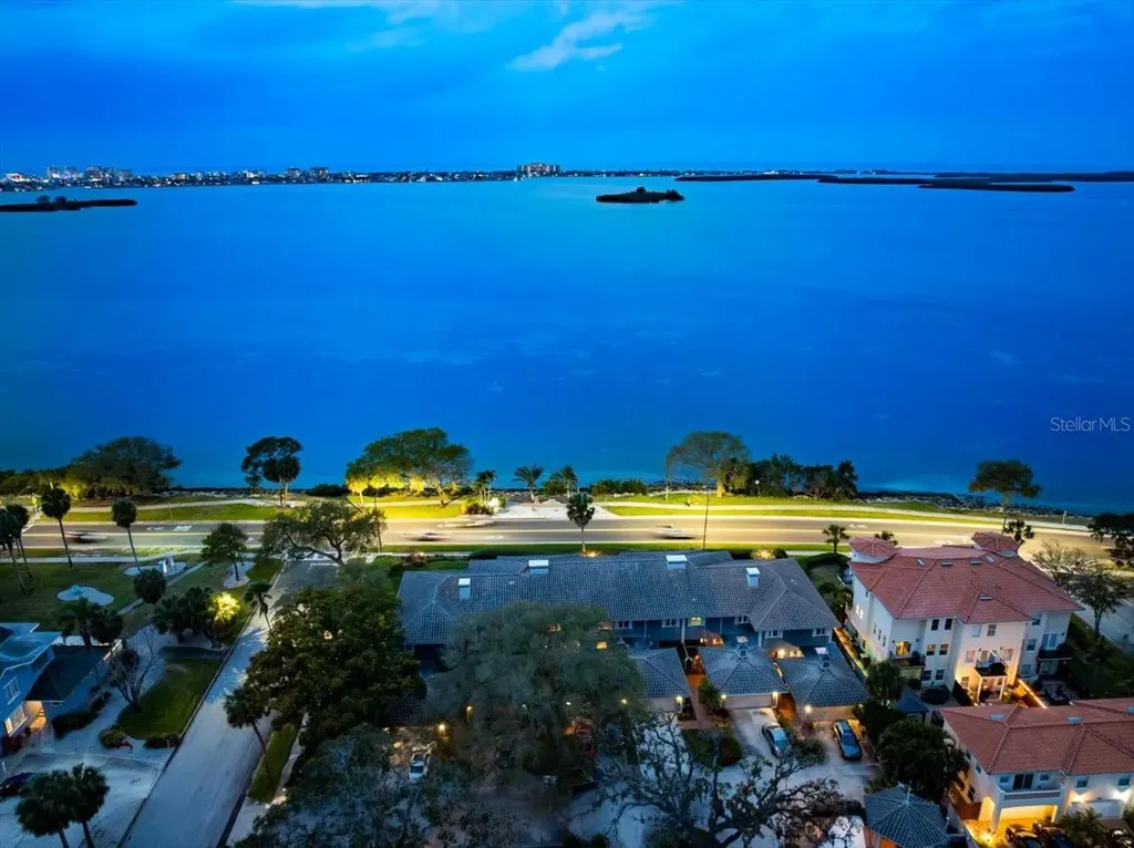 2087 Edgewater Drive Clearwater FL 33755