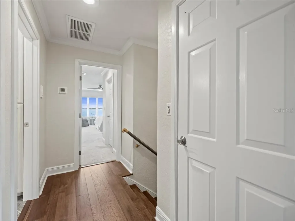 2087 Edgewater Drive Clearwater FL 33755