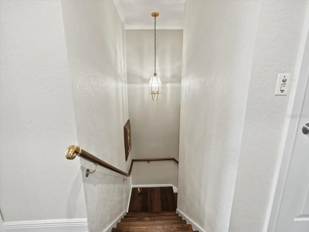 2087 Edgewater Drive Clearwater FL 33755