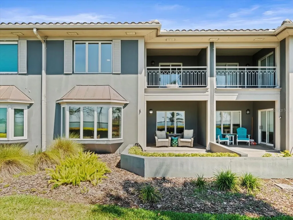 2087 Edgewater Drive Clearwater FL 33755