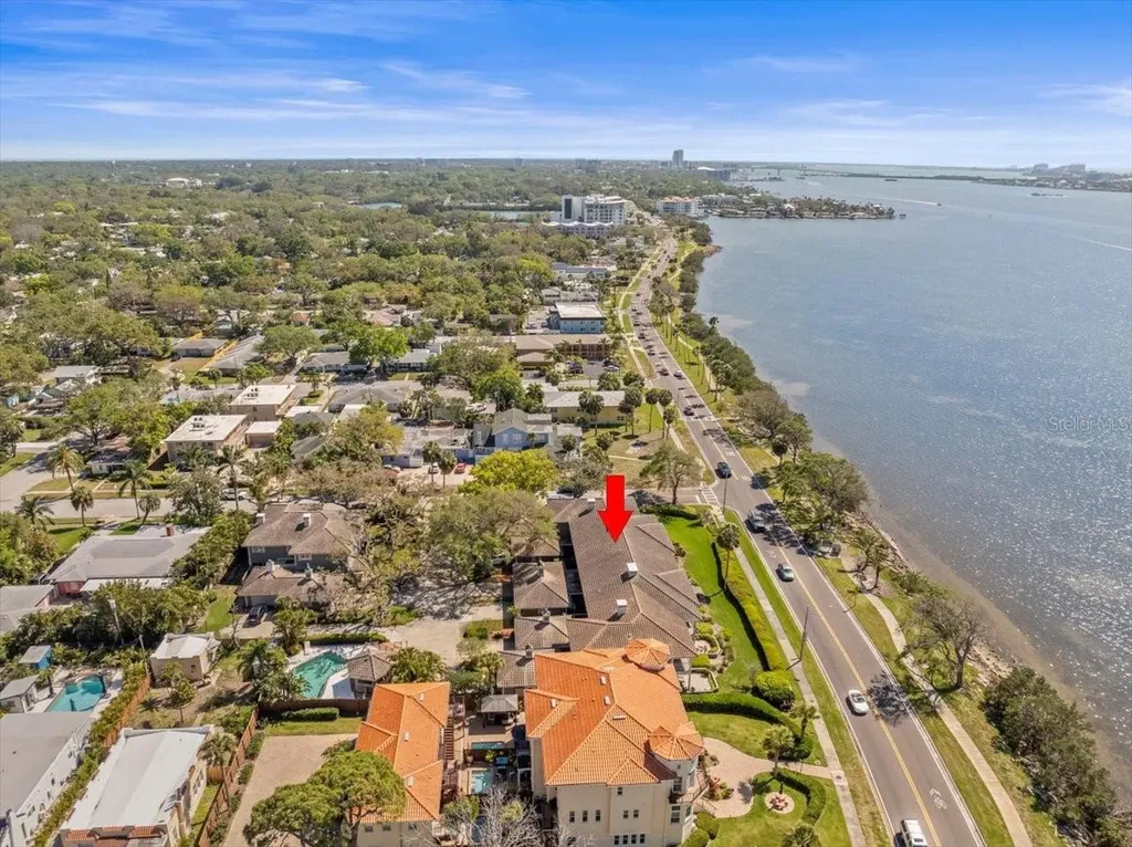 2087 Edgewater Drive Clearwater FL 33755