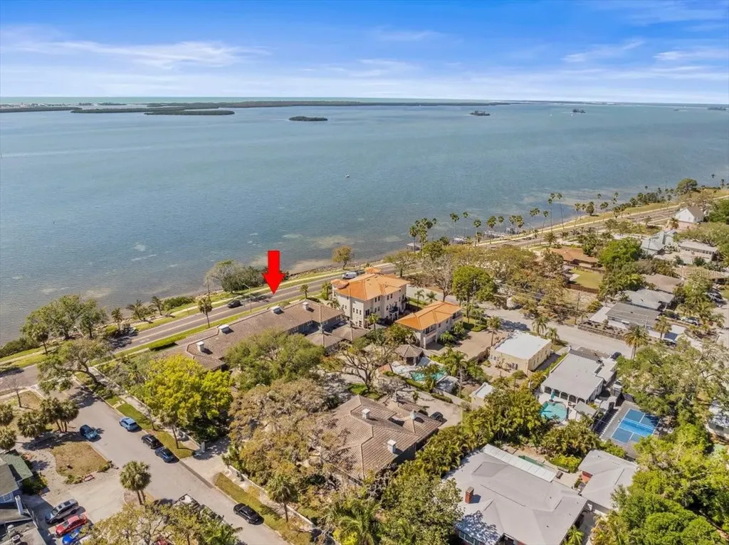 2087 Edgewater Drive Clearwater FL 33755