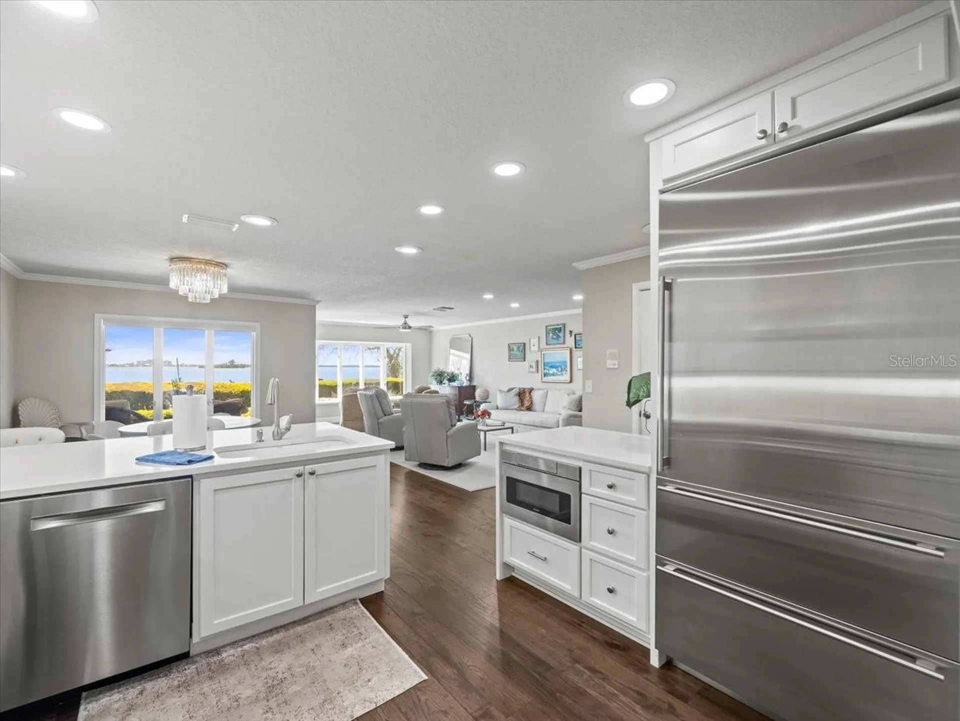 2087 Edgewater Drive Clearwater FL 33755
