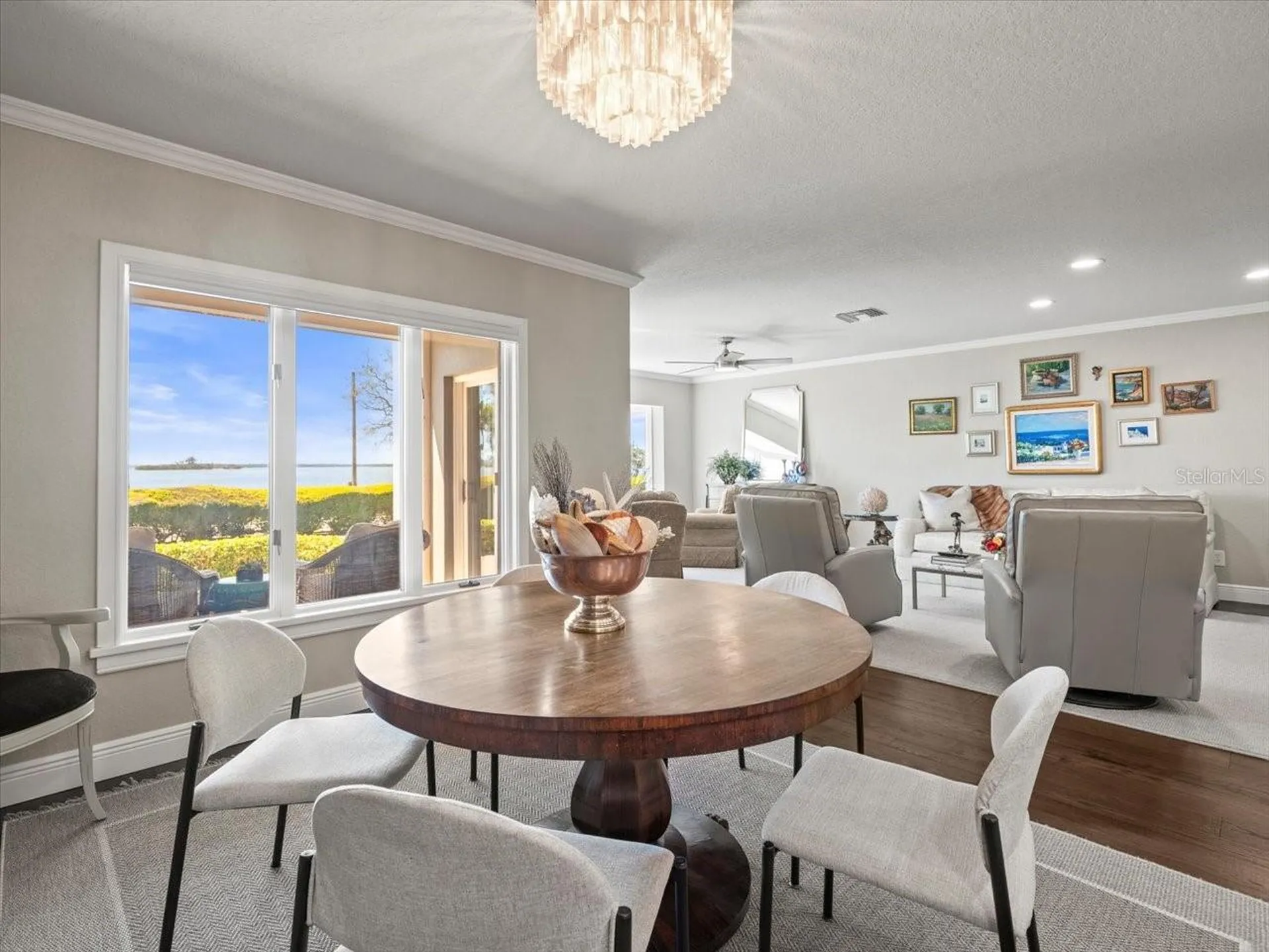 2087 Edgewater Drive Clearwater FL 33755
