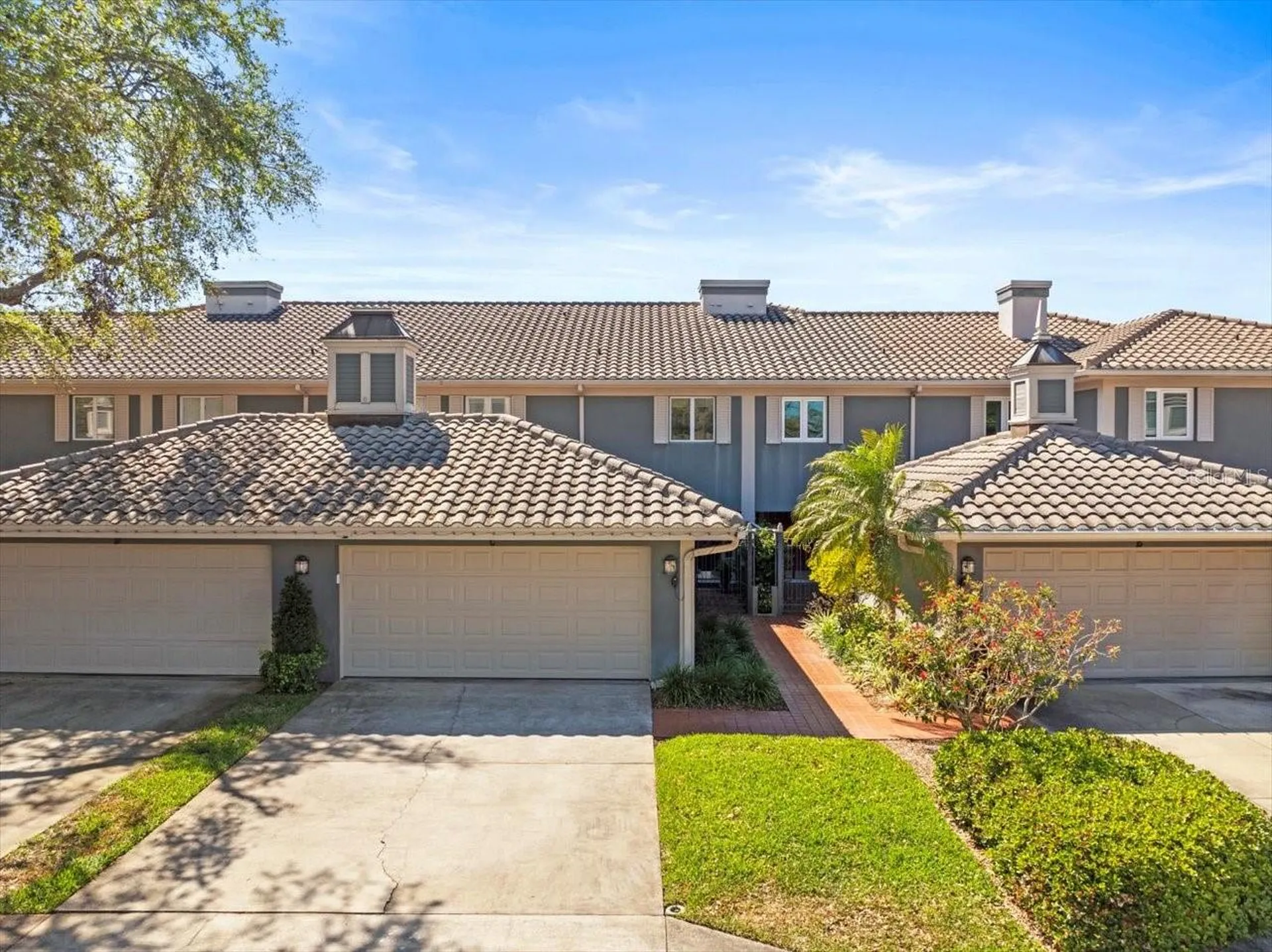 2087 Edgewater Drive Clearwater FL 33755