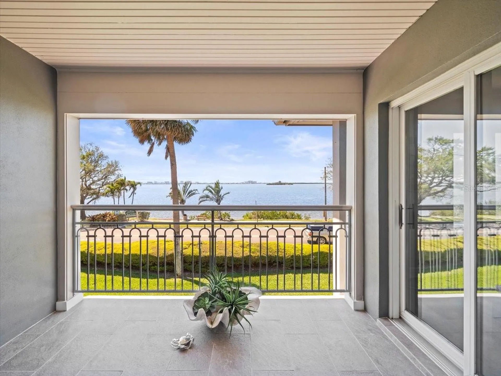 2087 Edgewater Drive Clearwater FL 33755