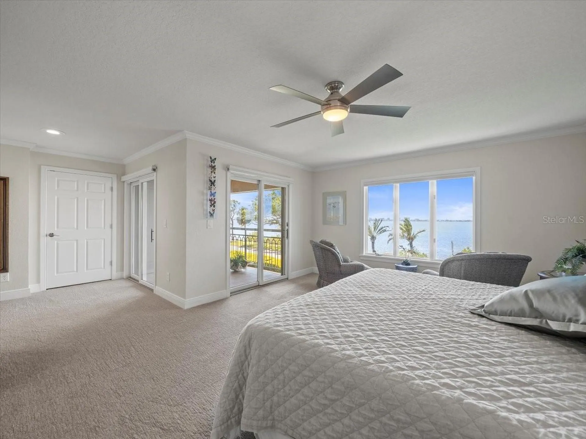 2087 Edgewater Drive Clearwater FL 33755
