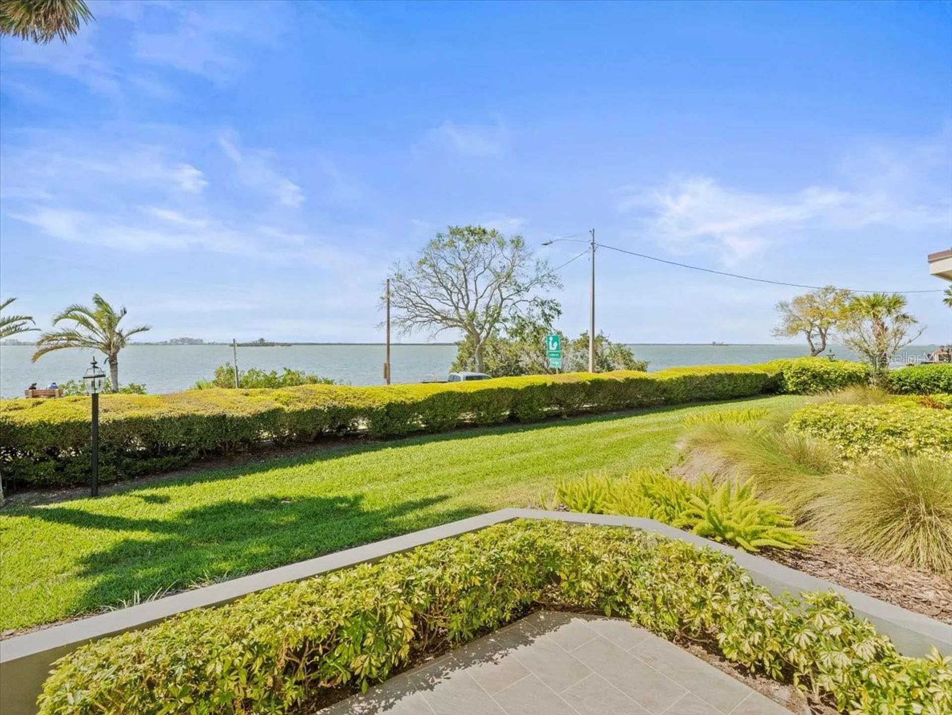 2087 Edgewater Drive Clearwater FL 33755