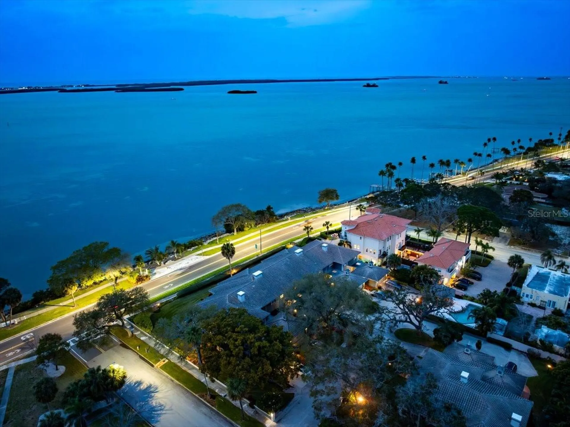 2087 Edgewater Drive Clearwater FL 33755