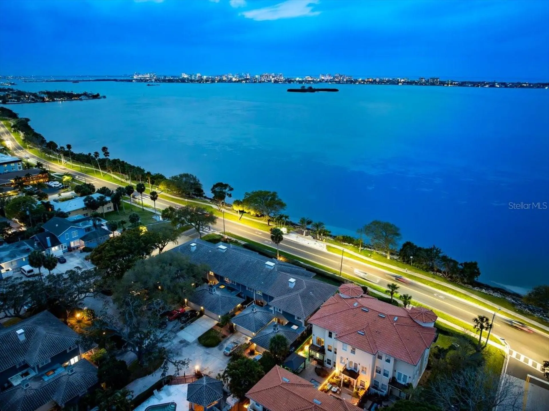 2087 Edgewater Drive Clearwater FL 33755