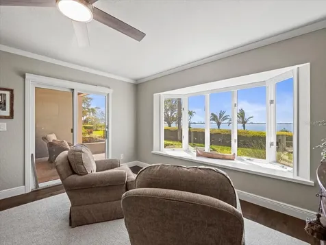2087 Edgewater Drive Clearwater FL 33755