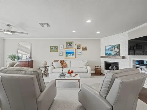 2087 Edgewater Drive Clearwater FL 33755