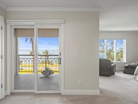 2087 Edgewater Drive Clearwater FL 33755