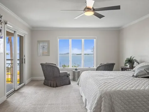 2087 Edgewater Drive Clearwater FL 33755
