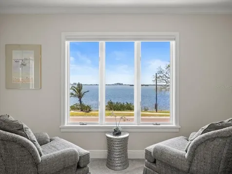 2087 Edgewater Drive Clearwater FL 33755