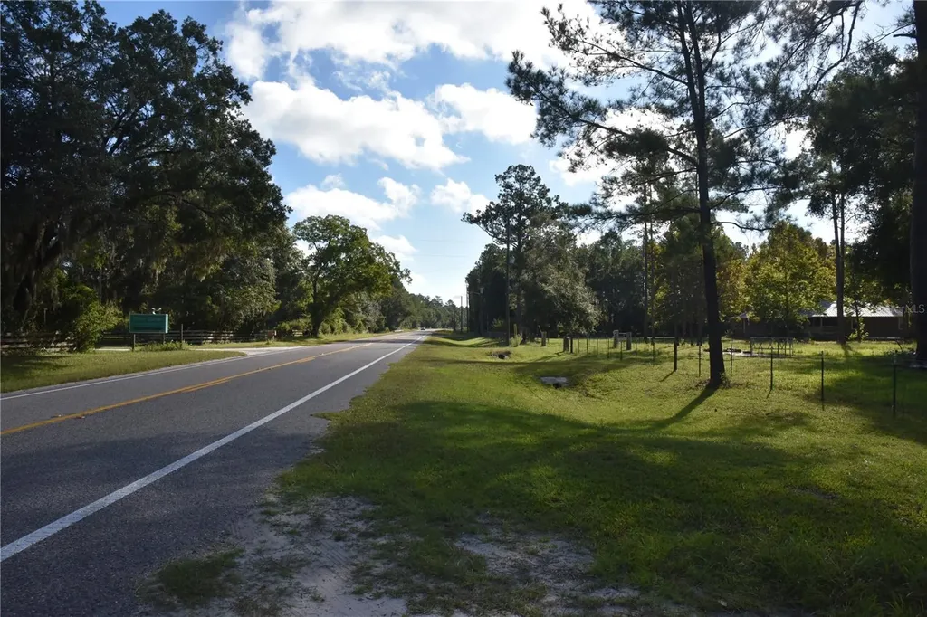 Off Highway 225 Gainesville FL 32609