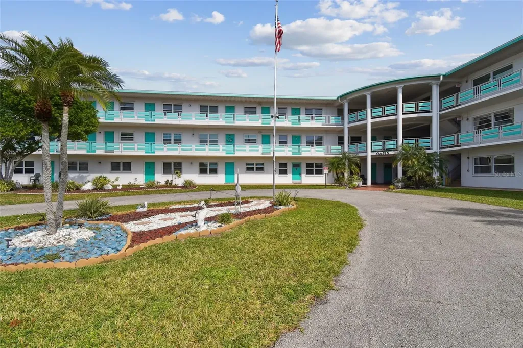 1900 59th Avenue N St Petersburg FL 33714