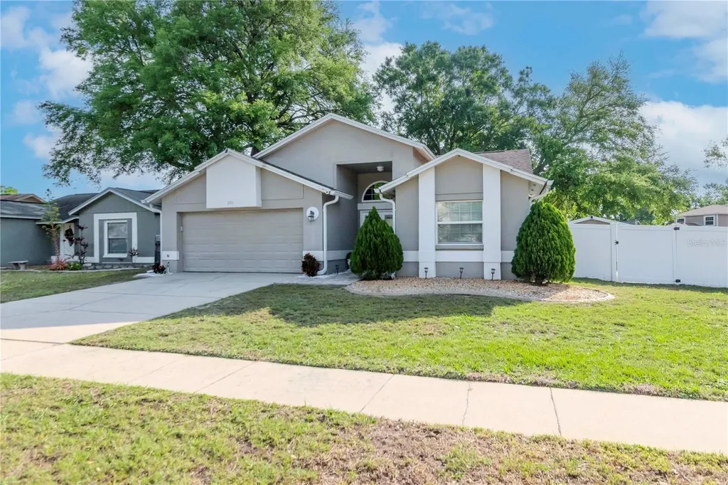 201 Sacramento Street Valrico FL 33594