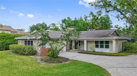 13307 Meadowwood Court Tampa FL 33618