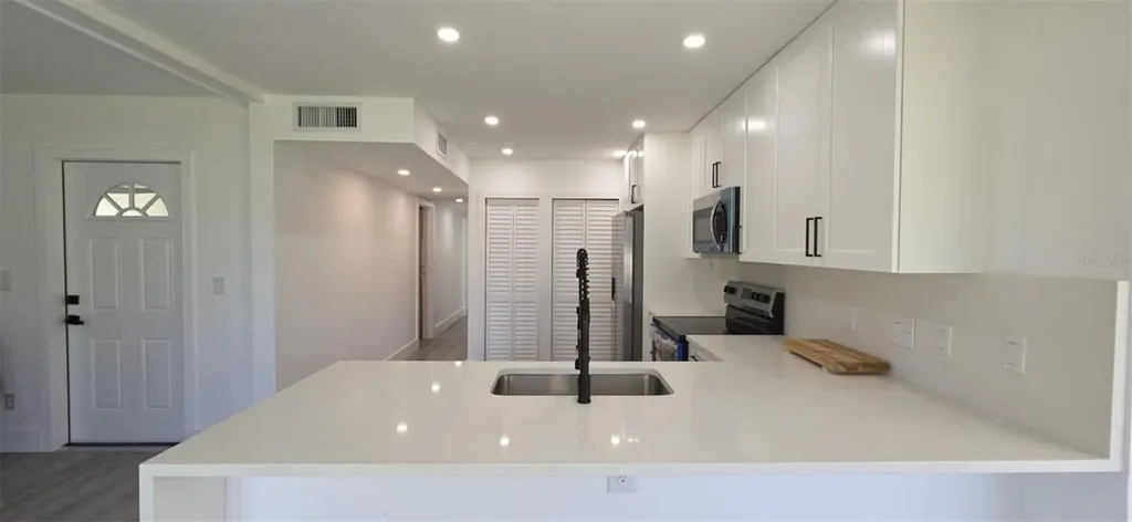 25322 Columbia Circle Lake Wales FL 33898