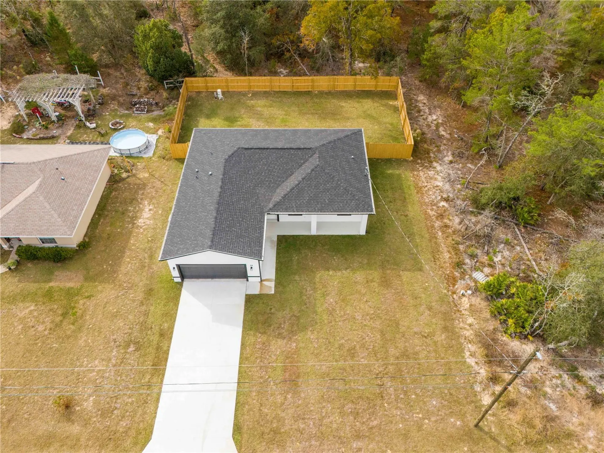 54 Malauka Track Ocklawaha FL 32179