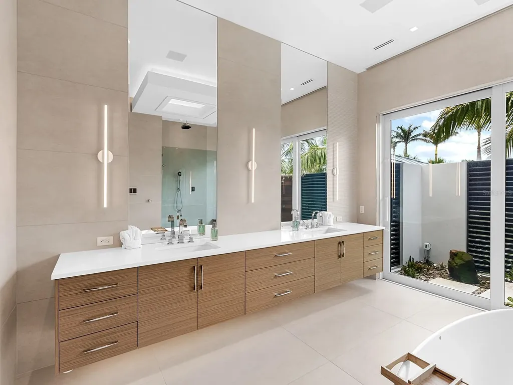 424 Bowdoin Circle Sarasota FL 34236