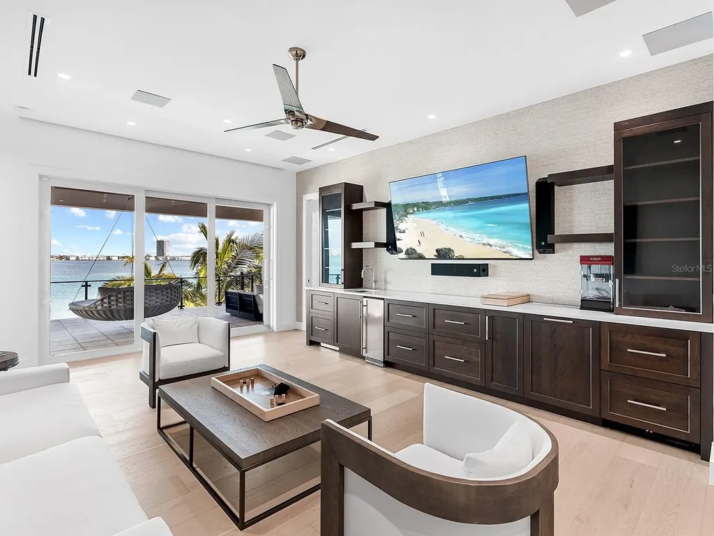 424 Bowdoin Circle Sarasota FL 34236