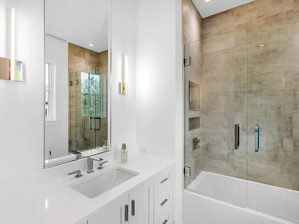 424 Bowdoin Circle Sarasota FL 34236