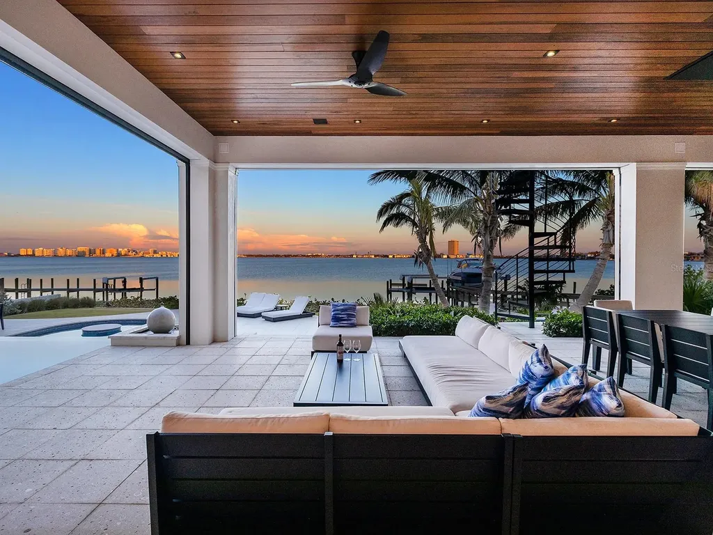 424 Bowdoin Circle Sarasota FL 34236