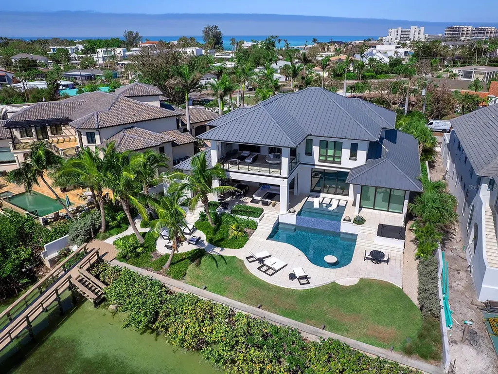 424 Bowdoin Circle Sarasota FL 34236