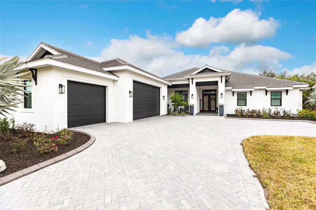 1007 143rd Street NE Bradenton FL 34212