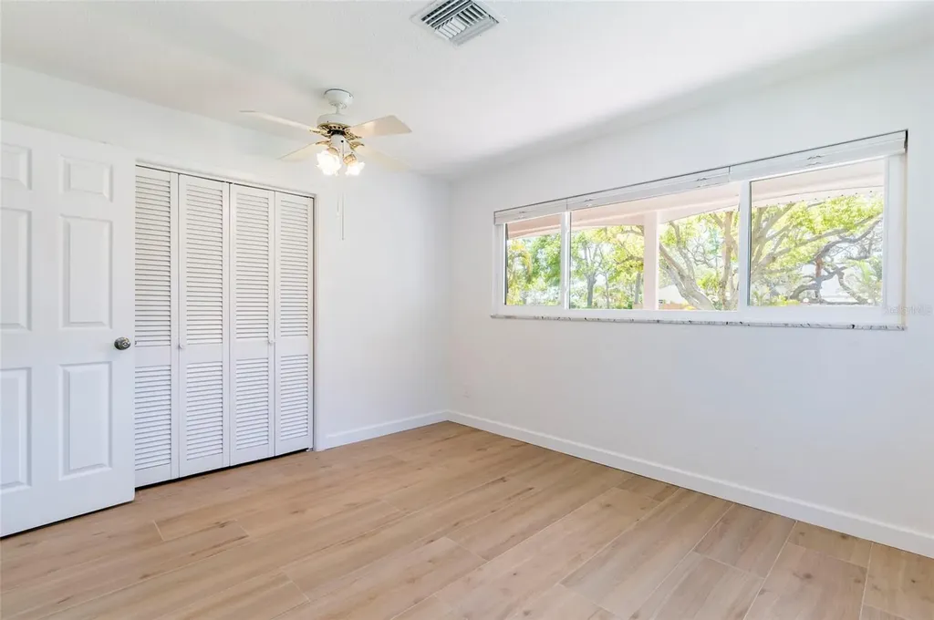 2019 Inner Circle S St Petersburg FL 33712