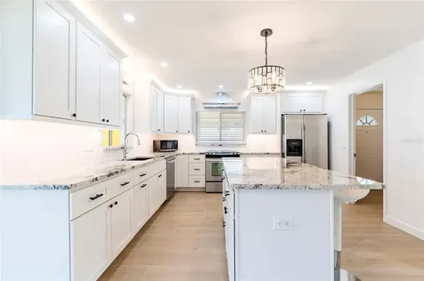 2019 Inner Circle S St Petersburg FL 33712