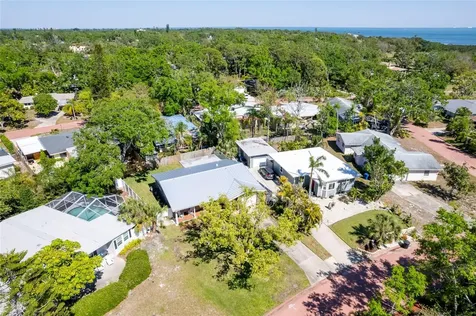 2019 Inner Circle S St Petersburg FL 33712